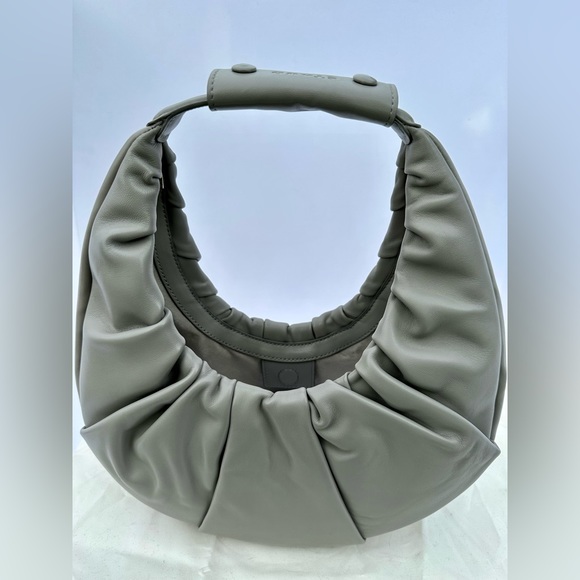 Staud soft moon bag | French grey - Picture 4 of 8